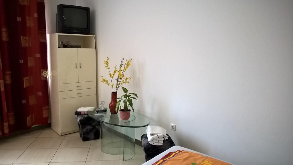 Kazinczy Apartment Kecskemet Room photo